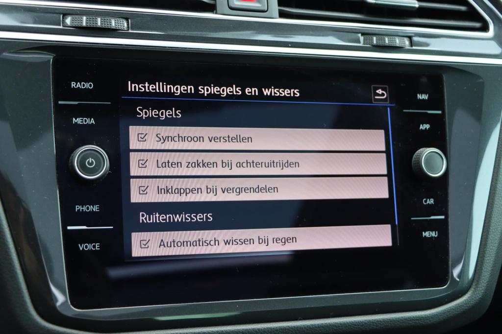 Volkswagen Tiguan 1.4 tsi act trendline 150pk|panoramadak|trekhaak