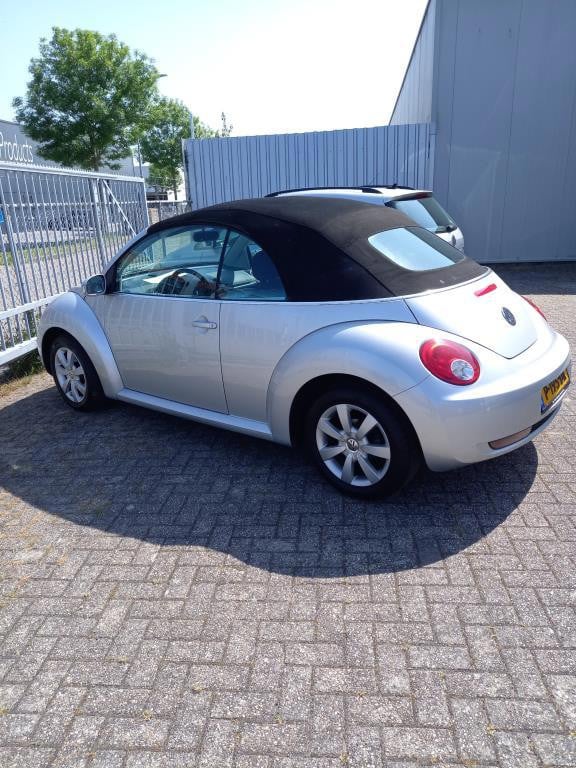 Volkswagen New Beetle cabriolet 2.0 trendline