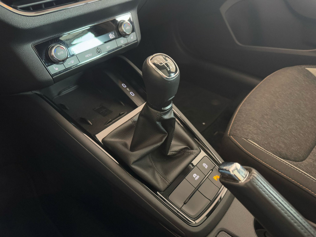 Skoda Scala 1.0 tsi sport business