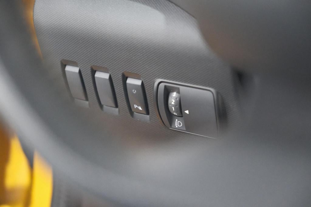 Renault Twingo 1.0 sce intens | premium | apple carplay | parkeersensoren |