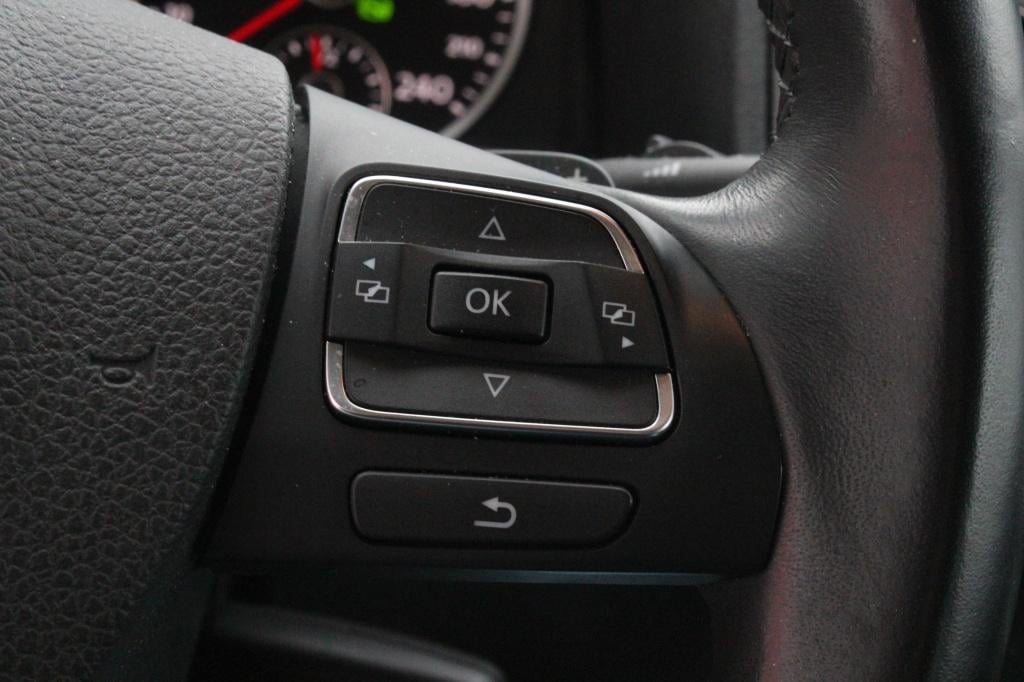 Volkswagen Tiguan 1.4 tsi sport&style + trekhaak electrisch wegklapbaar