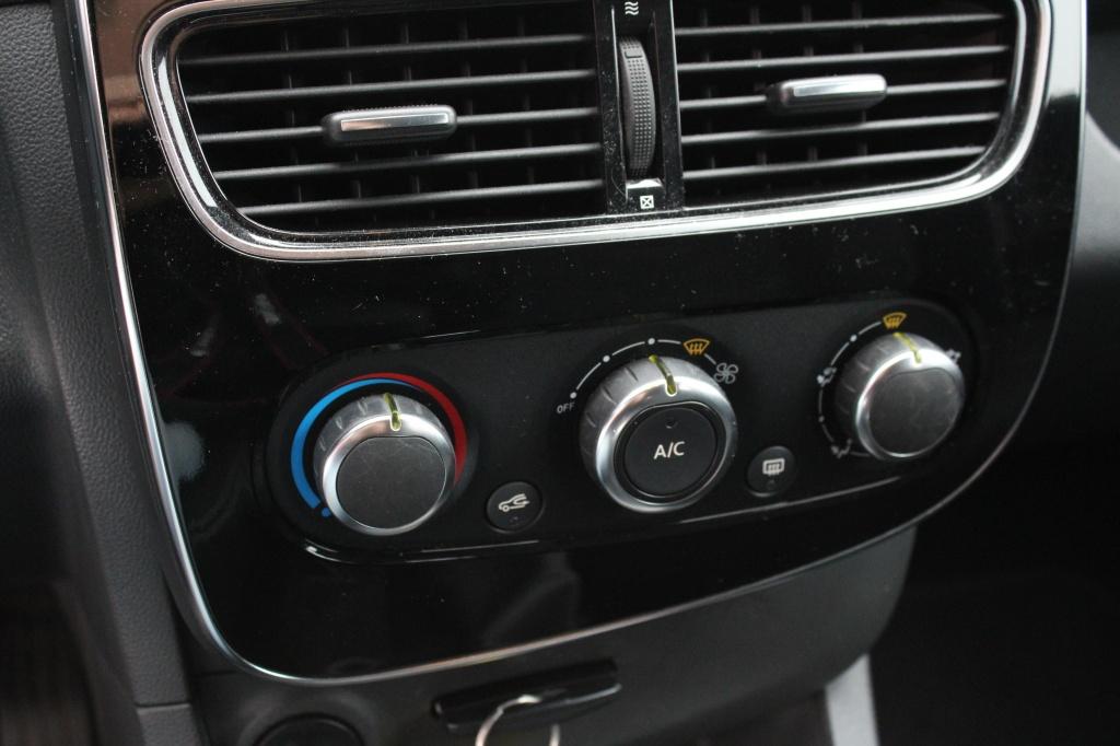 Renault Clio estate 0.9 tce limited