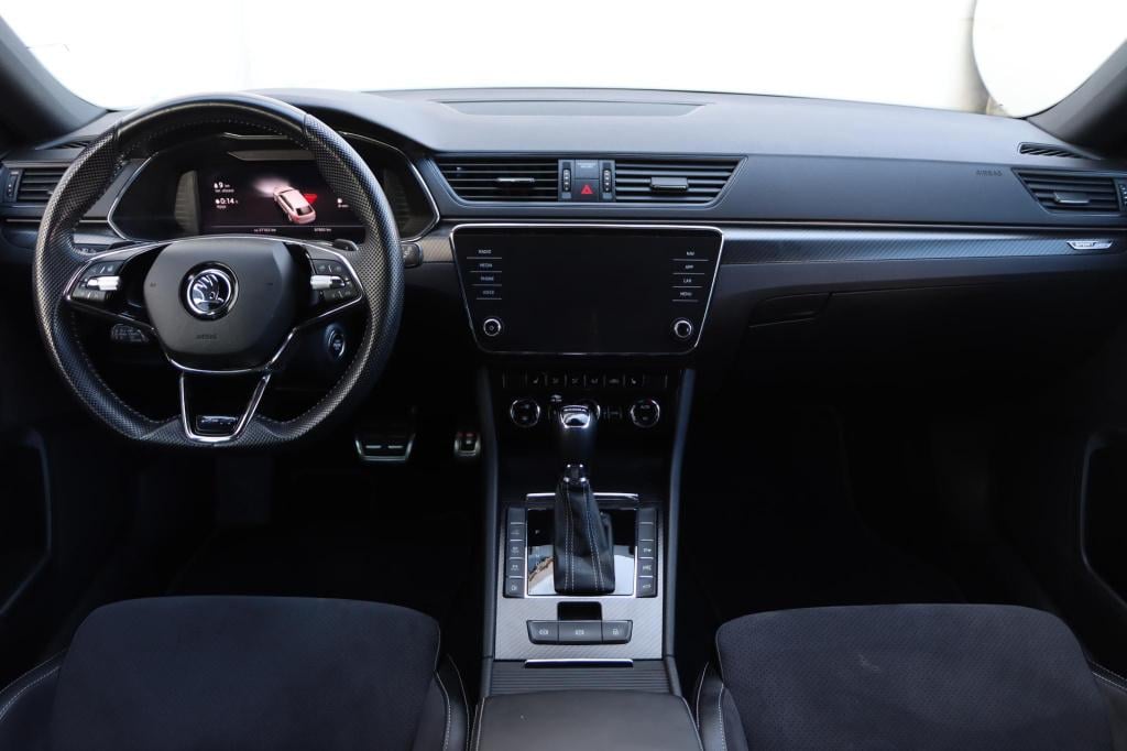 Skoda Superb combi 1.4 tsi iv sportline business 218pk dsg6 | memory | trek