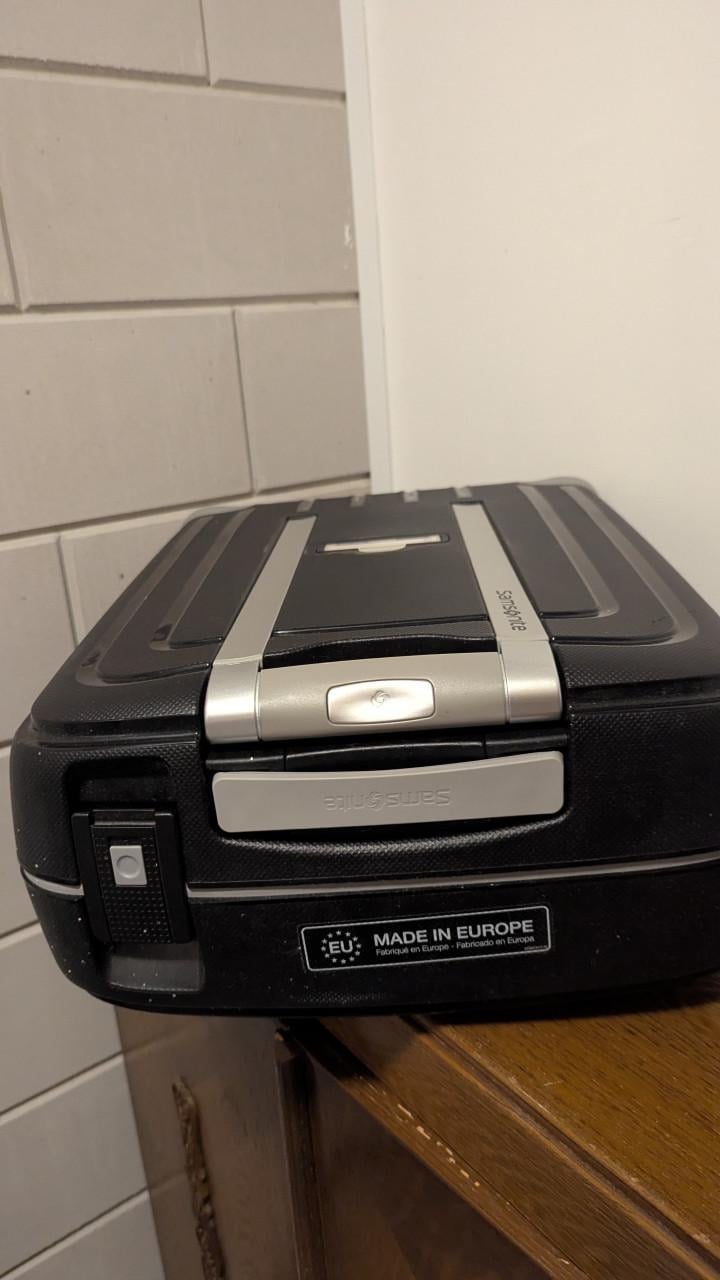 Samsonite S'Cure Spinner Reiskoffer (Zwart) – Stevige Hardcase met TSA-slot