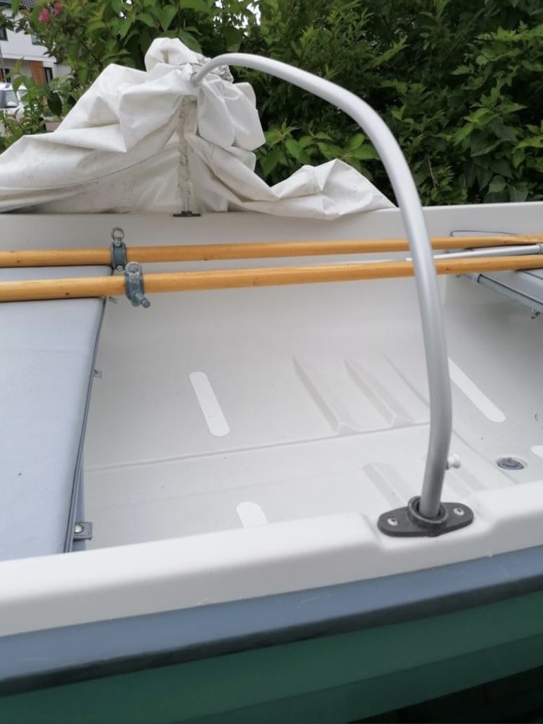 Polyester boot met trailer en motor