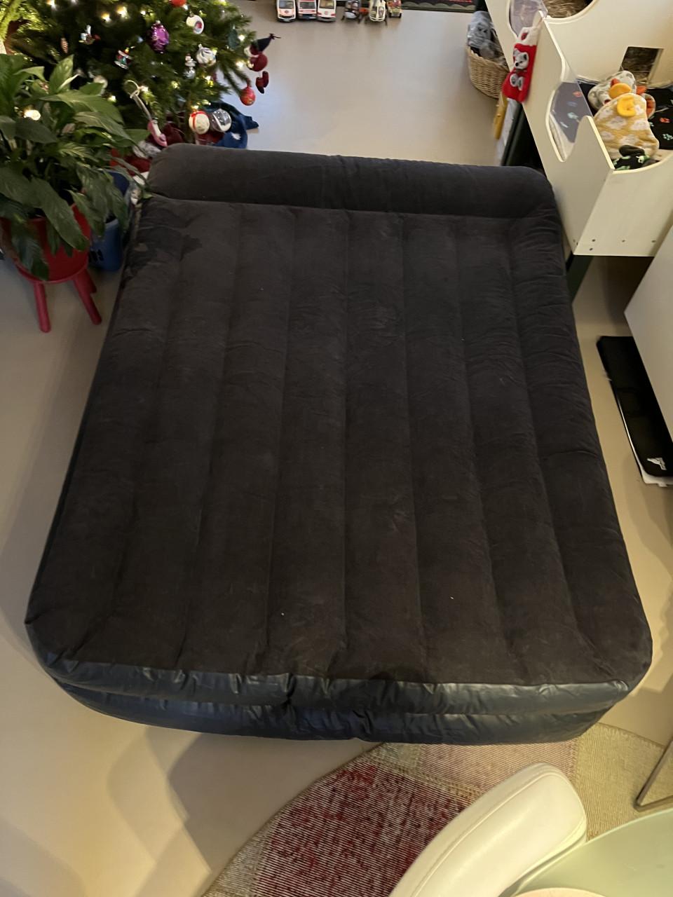 Intex Luchtbed Queen 2-persoons – met ingebouwde elektrische pomp