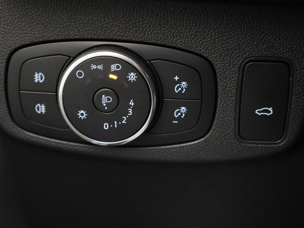 Ford Focus wagon 1.0 ecoboost hybrid st line x business trekhaak - all-weat