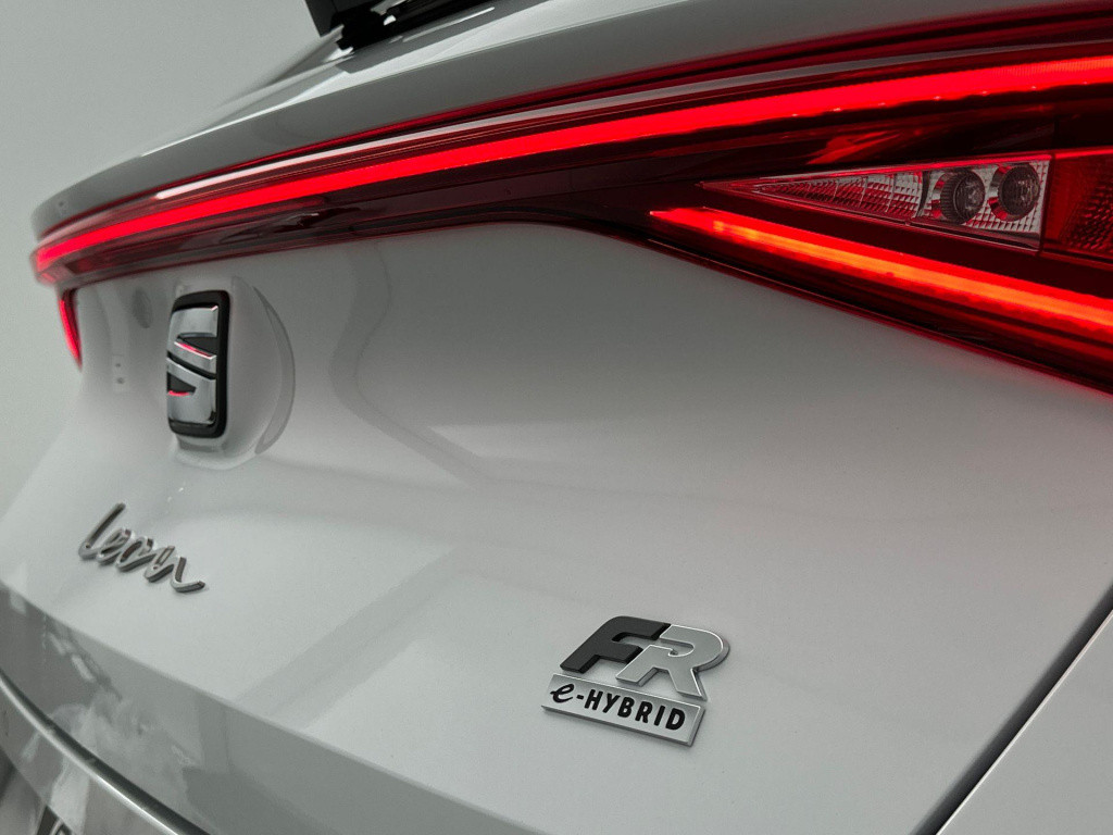 Seat Leon sportstourer fr business 1.5 tsi ehybrid 150kw / 204pk stationw