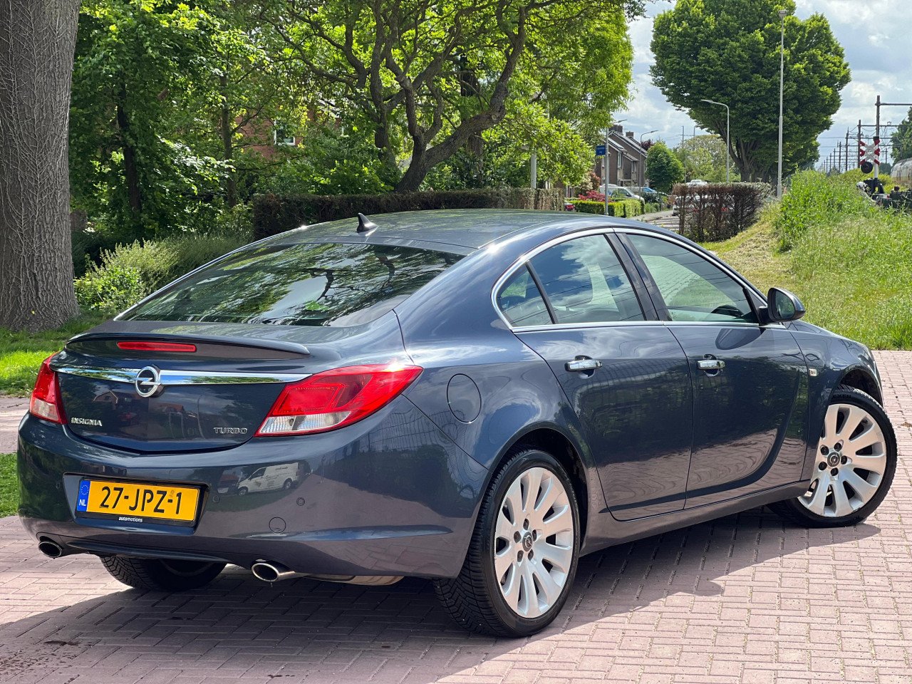 Opel Insignia 2.0 T Cosmo-AUTOMAAT/NAVI/HALFLEER
