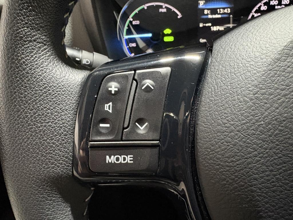 Toyota Yaris 1.5 hybrid active | lage km-stand |