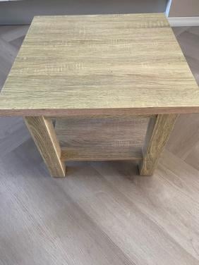 Licht eiken tafeltje