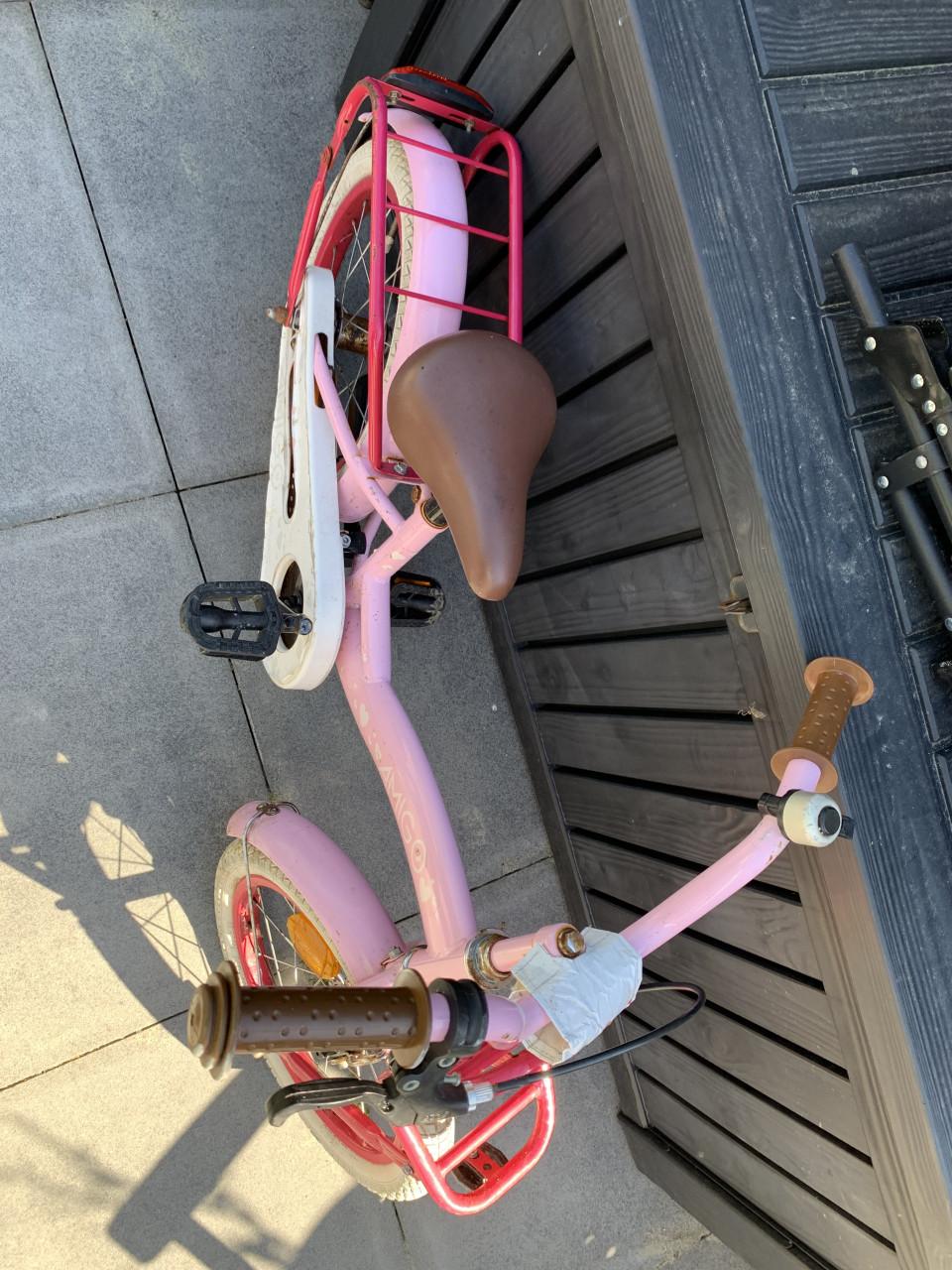 Leuke roze Amigo kinderfiets van 16 inch,