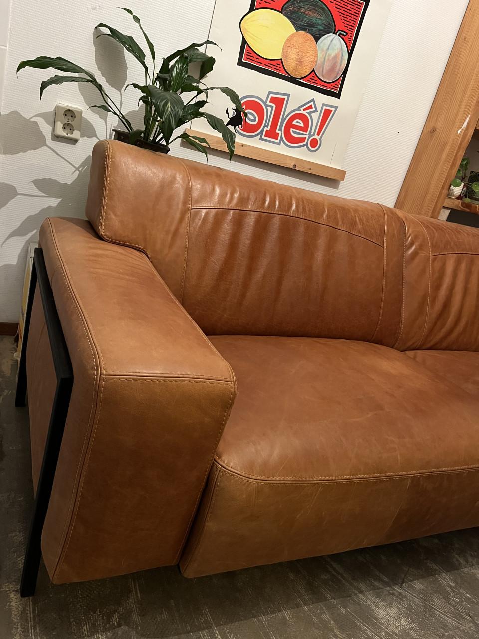 Cognac kleur lederen bank