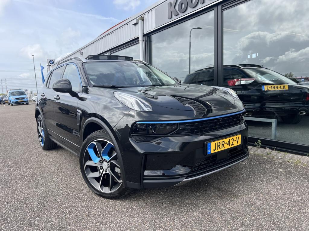 Lynk & Co 01 1.5 261pk phev 7dcth , panodak , trekhaak , carplay ,adaptive 