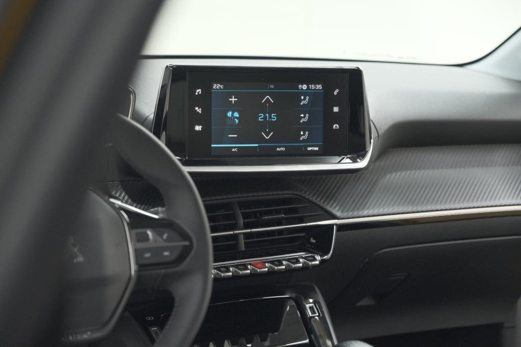 Peugeot 208 puretech 100 allure pack | adaptieve cruise control | camera | 