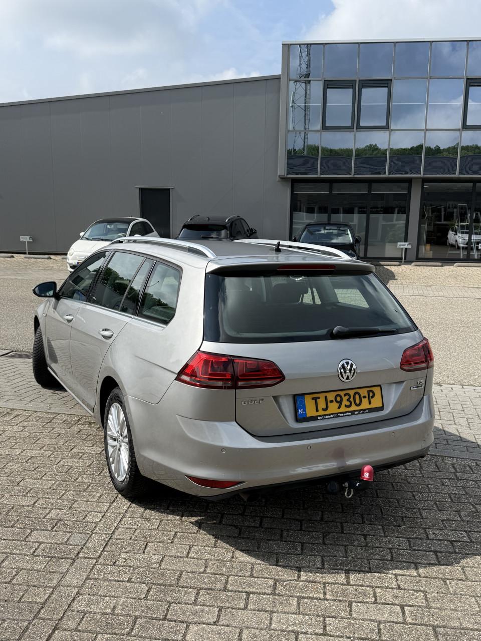 Volkswagen Golf Variant HIGHLINE 1.2 TSI 2016 Grijs