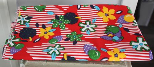 Lap stof  met vogel en bloemen print