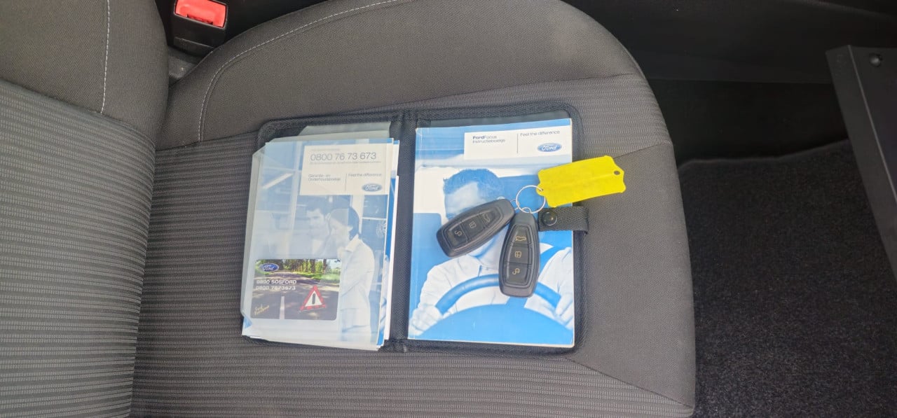 Ford Focus 1.6 TI-VCT Titanium Vol Optie's In Topstaat!!