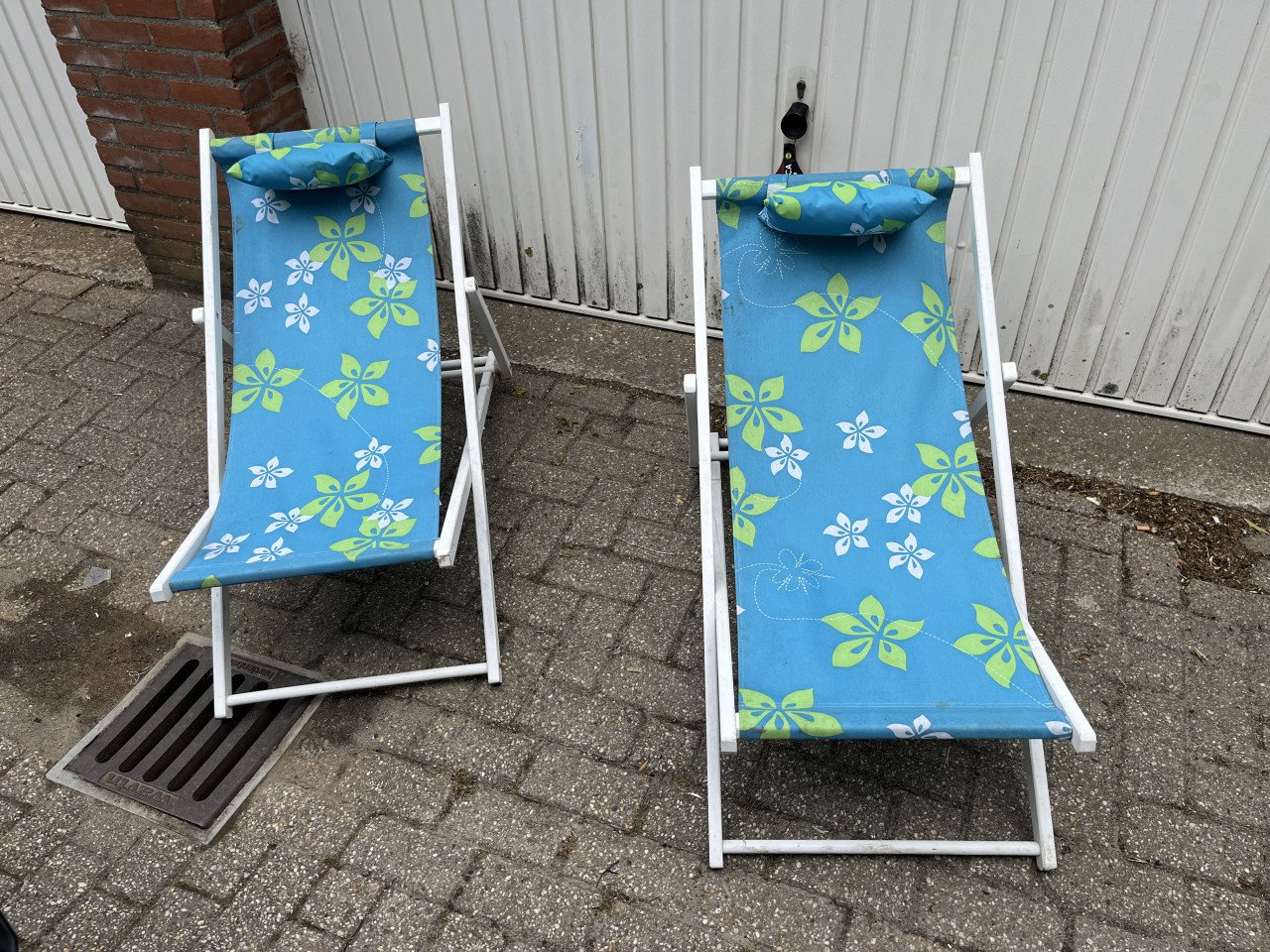 2 Strandstoelen  voor kleine personen