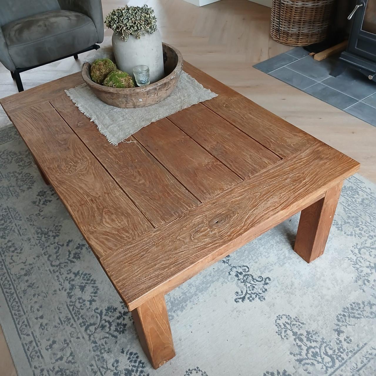 Teak houten tafel 80 diep 120 lang 45 hoog