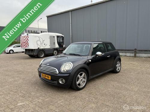 Mini 1.6 Cooper Chili Airco Navi kmst170.254 Nap BJ2008