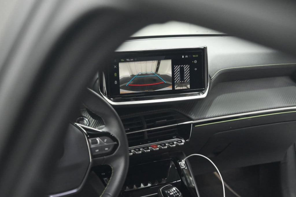 Peugeot 208 puretech 100 gt | camera | navigatie | apple carplay | parkeers
