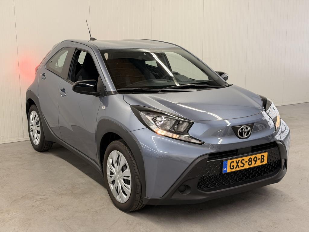 Toyota Aygo x 1.0 vvt-i mt play| camera| carplay| airco