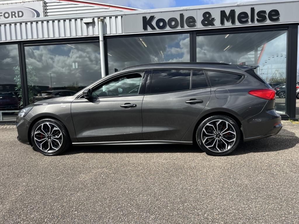 Ford Focus wagon 1.0 ecoboost 125pk st-line x , trekhaak , winterpakket