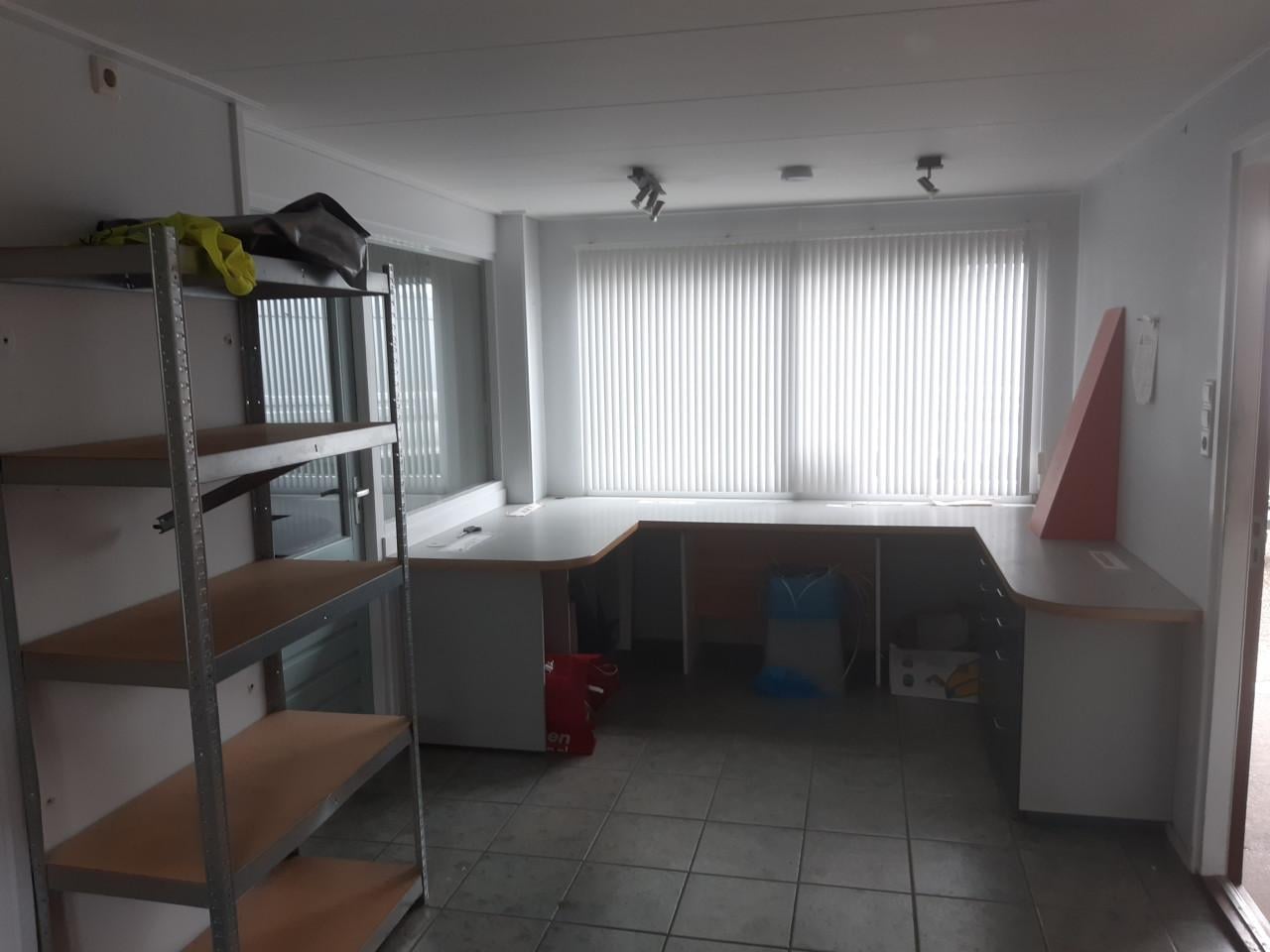 Te Huur opslag en kantoorruimte