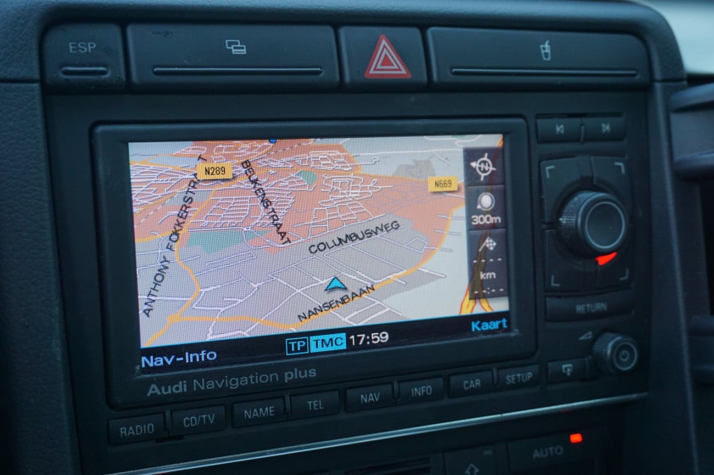 Audi A4 avant 3.2 fsi quattro pro line airco / cruise / navi / trekhaak / p