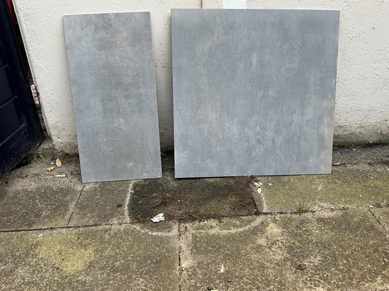 Baderie vloer en wandtegels