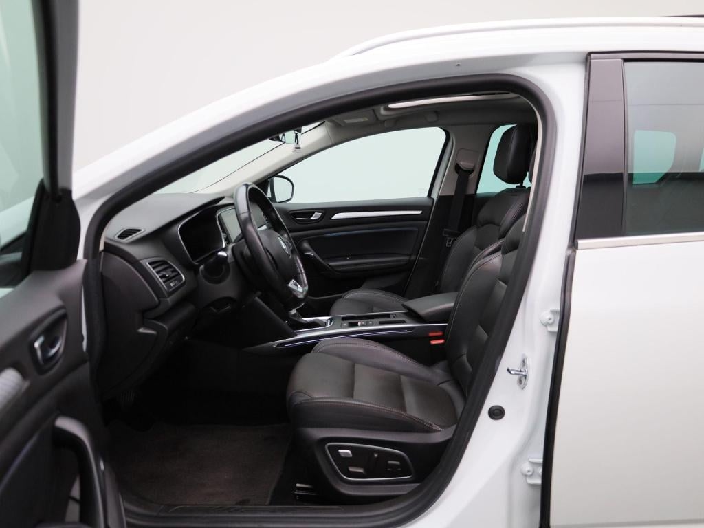Renault Megane 1.3 tce business edition one | trekhaak | navigatie | leder 