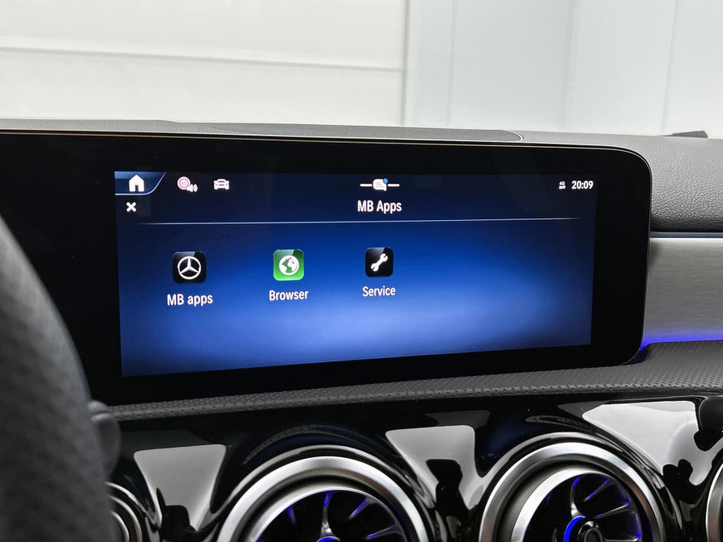 Mercedes-Benz A-Klasse 180 business solution amg | nightpakket | amg line p