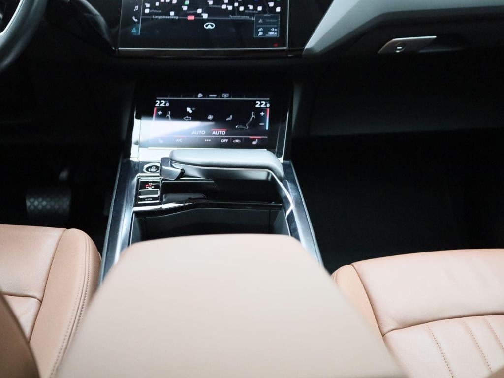 Audi E-tron 55 quattro business edition plus 95 kwh | automaat | leder | ap