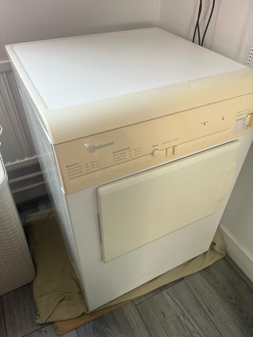 Droger Bauknecht Tras 6120