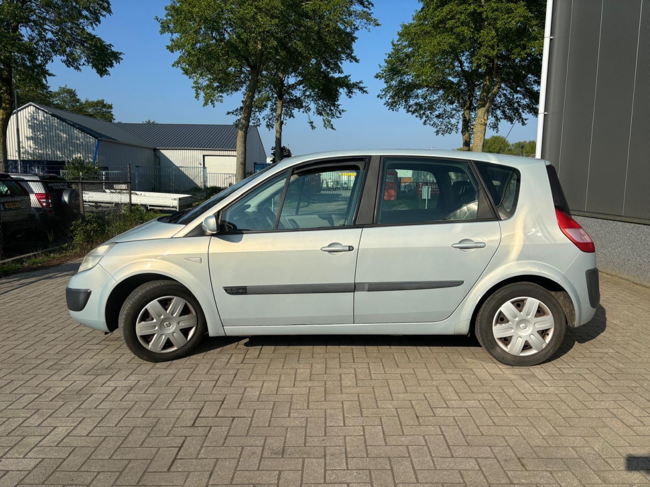 Renault Scenic 2.0-16V Dynamique Comfort