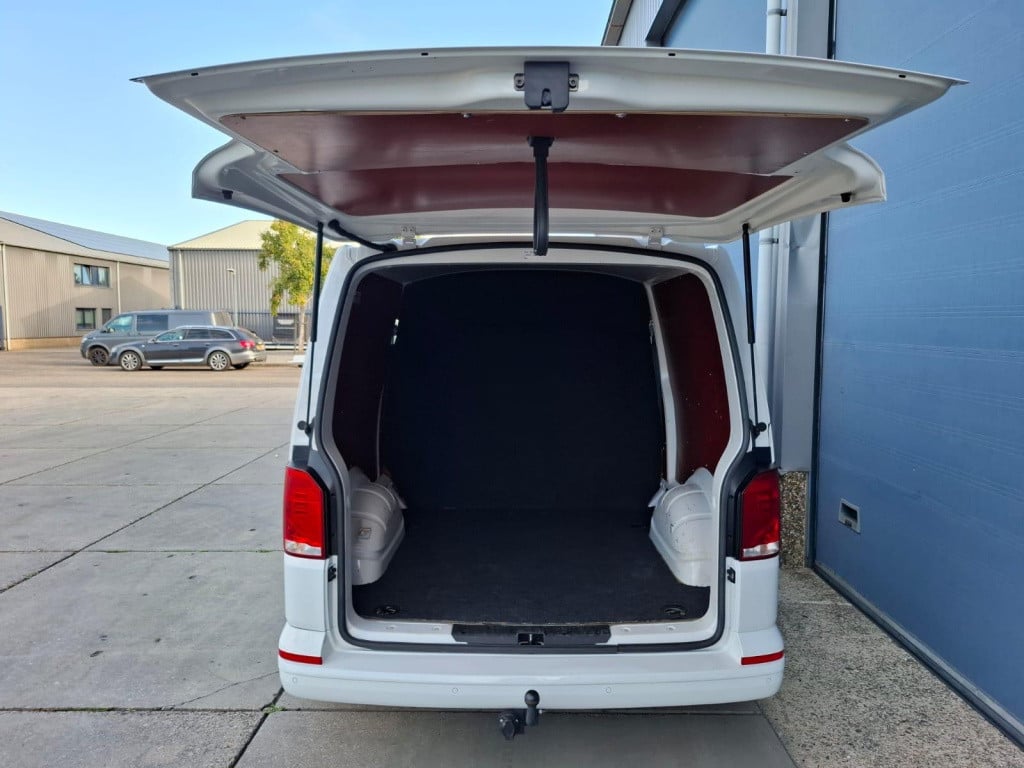 Volkswagen Transporter 2.0 tdi l2h1 30 dc verlaagd / spoilers in kleur / ai