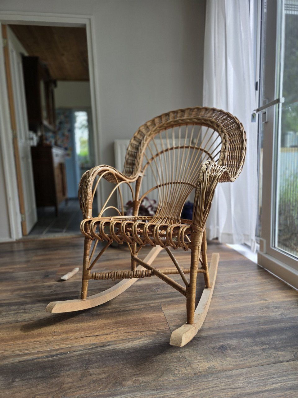 Rotan schommelstoel