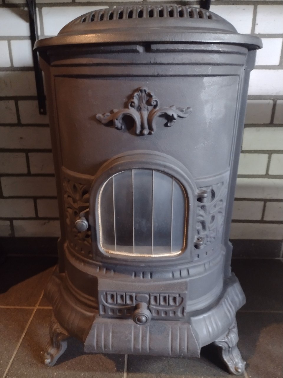 Te koop: 6 Gietijzeren Gaskachels