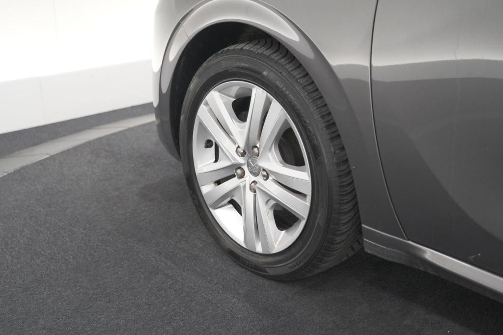 Peugeot 208 puretech 82 signature | parkeersensoren | apple carplay | navig