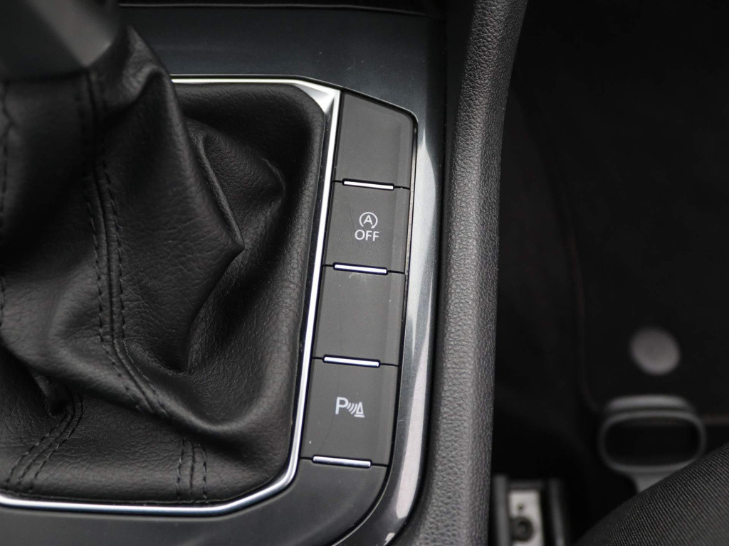 Volkswagen Tiguan 1.5 tsi life | automaat | lmv | climate control | navigat