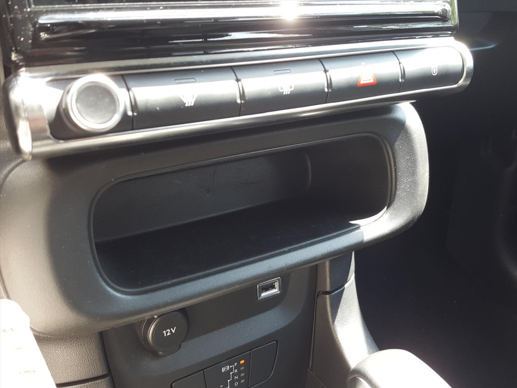 Citroen C3 shine 1.2 pt-110pk s&s (vol)automaat/eat6 | navi | bt | parkeerh