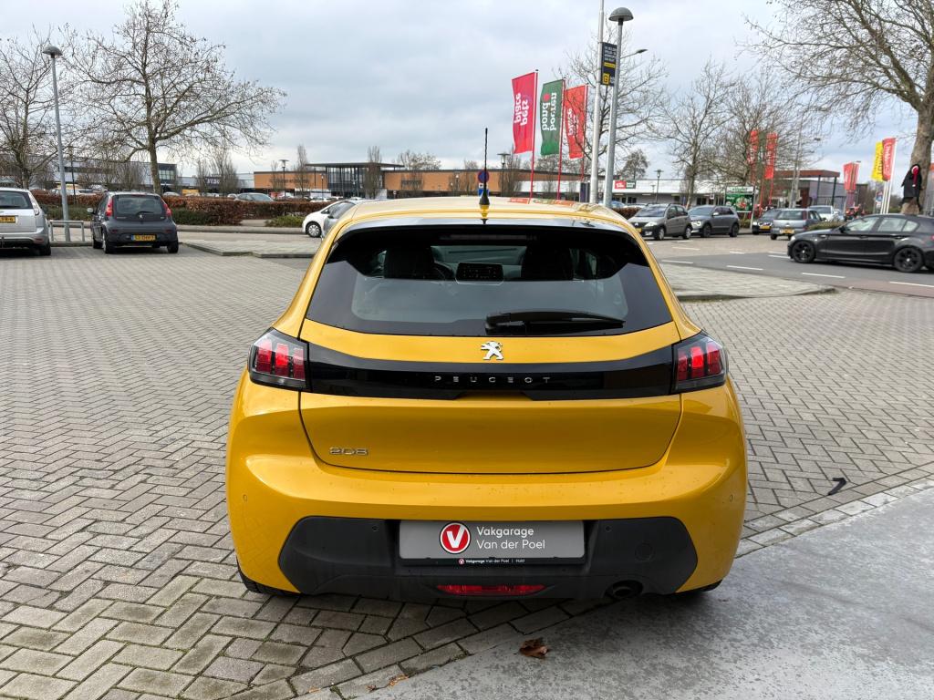 Peugeot 208 1.2 puretech blue lease active