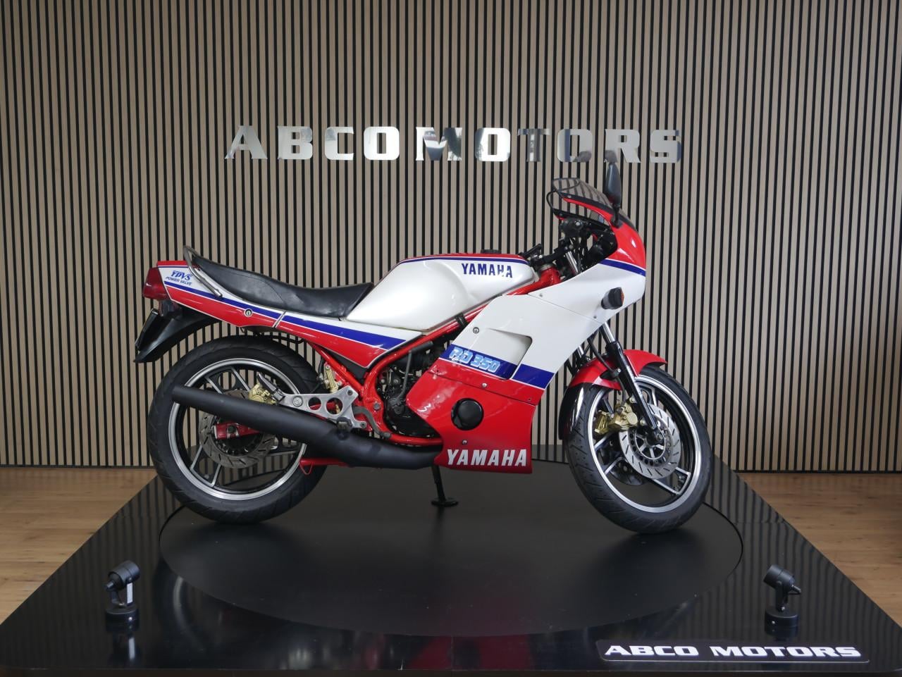 YAMAHA RD 350 LC