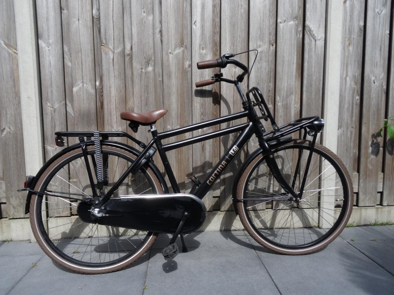 🚲 Cortina U4 Jongensfiets – 26 inch – 3 Versnellingen – Zwart 🖤