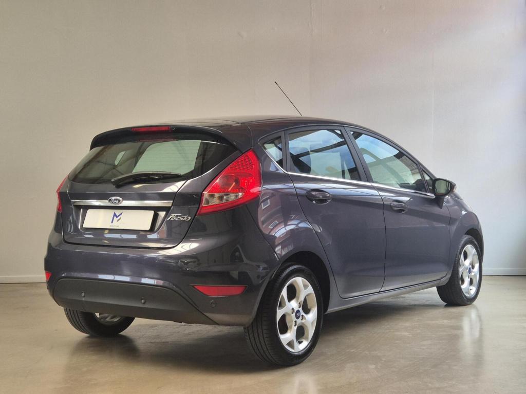 Ford Fiesta 1.25 titanium / nieuwe distriebutieriem 1e eigenaar / stoelverw