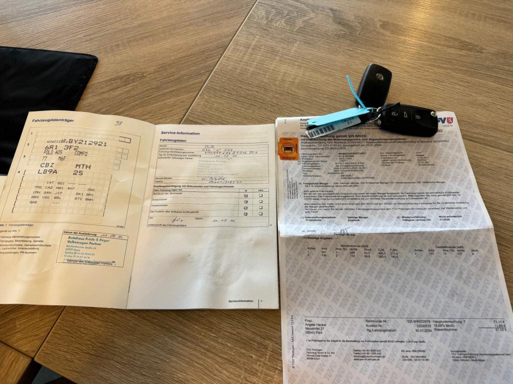 Volkswagen Polo 1.2 tsi team * cruise control * stoelverwarming * pdc