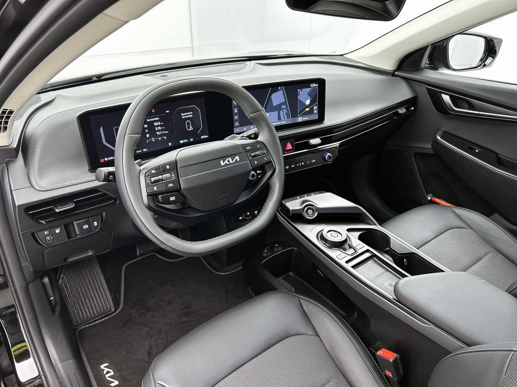 Kia Ev6 light edition 63 kwh | 10 jaar garantie | navigatie | applecarplay 