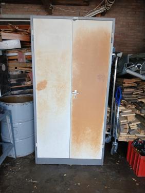 STALEN KAST MET HANG/LEG GEDEELTE