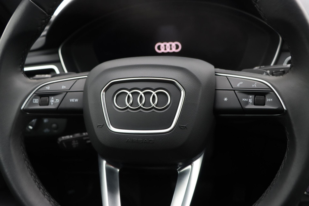 Audi A4 avant 40 tfsi quattro s edition competition 204pk
